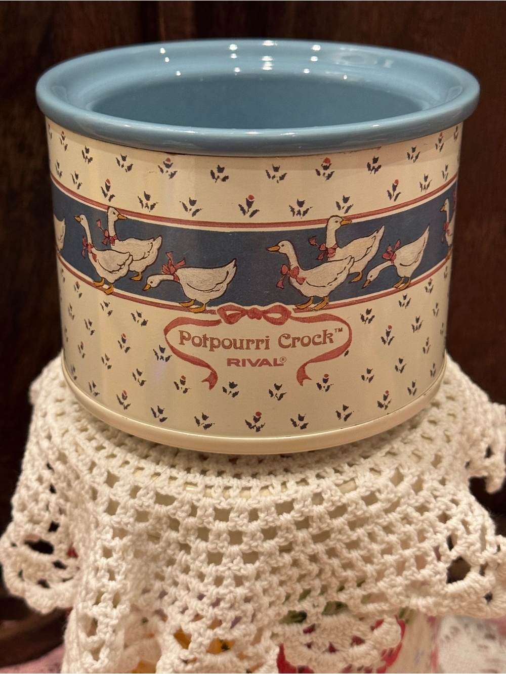 Rival 1984 Goose Potpourri Crock - Picture 3 of 7